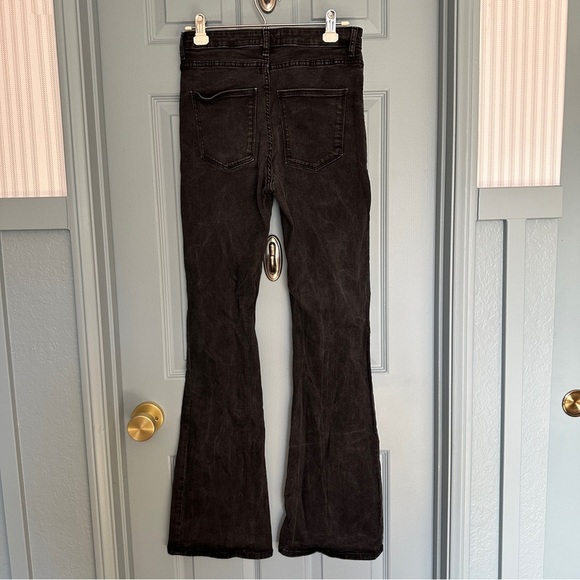 ZARA Women's Mid Rise Skinny Boot Cut Washed Black Denim Jeans - Picture 7 of 8